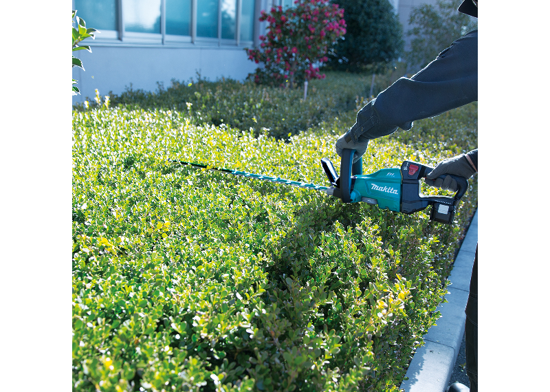 Makita 18V Brushless Hedge Trimmer 750mm 23.5mm